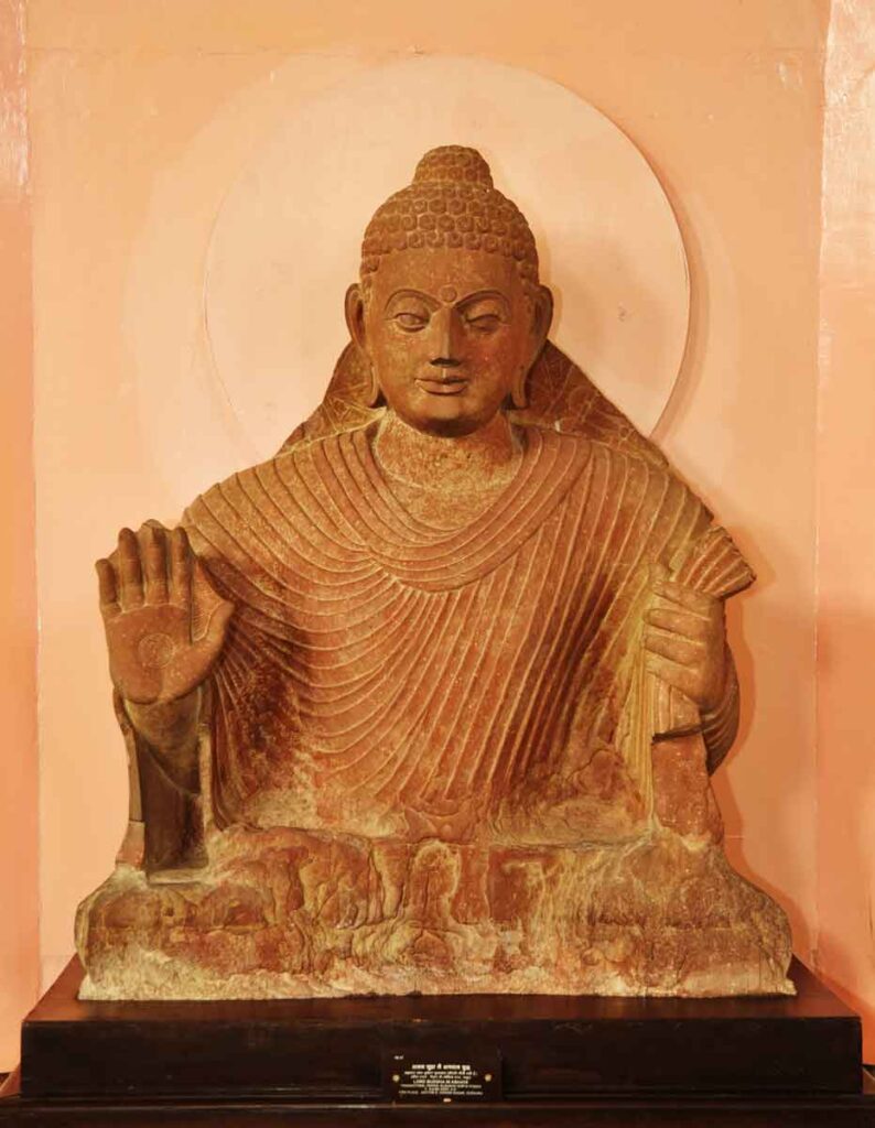 Abhaya mudra, símbolo de Buda.